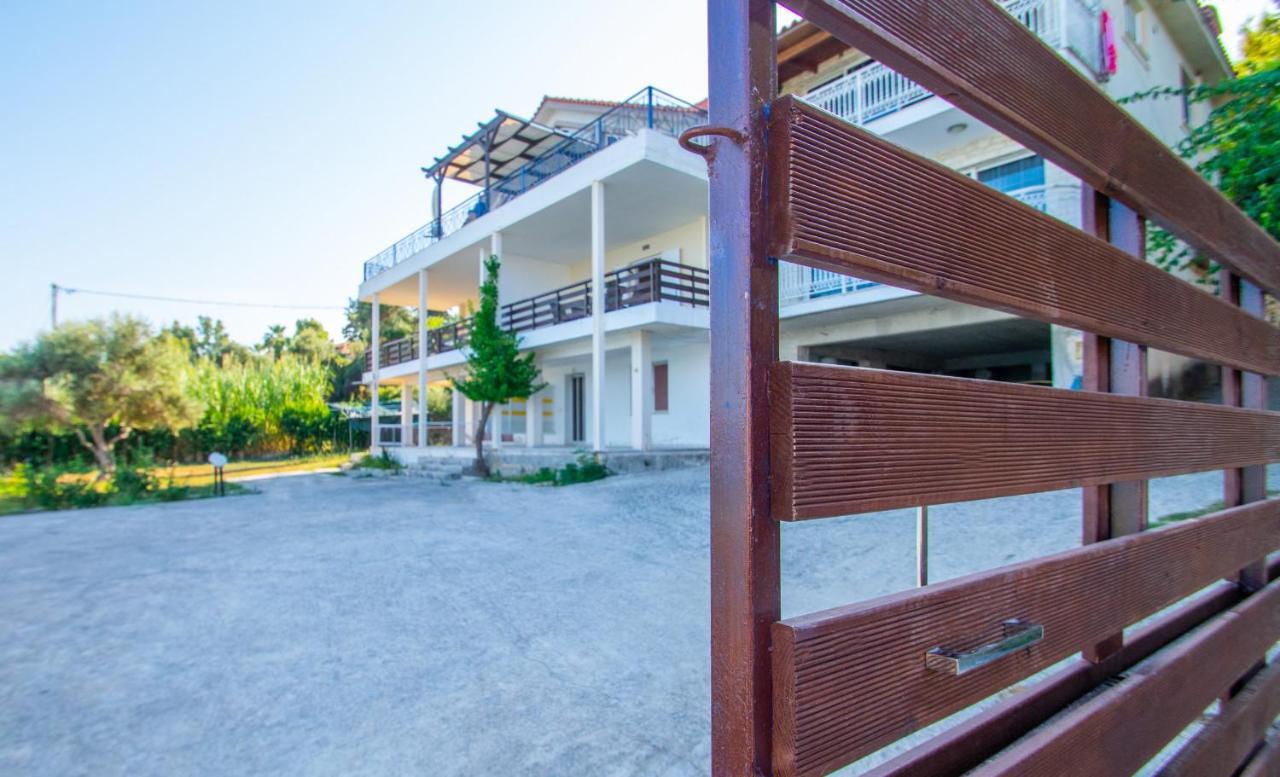 Paradiso Del Mare On The Beach By "Elite" Plános Exterior foto