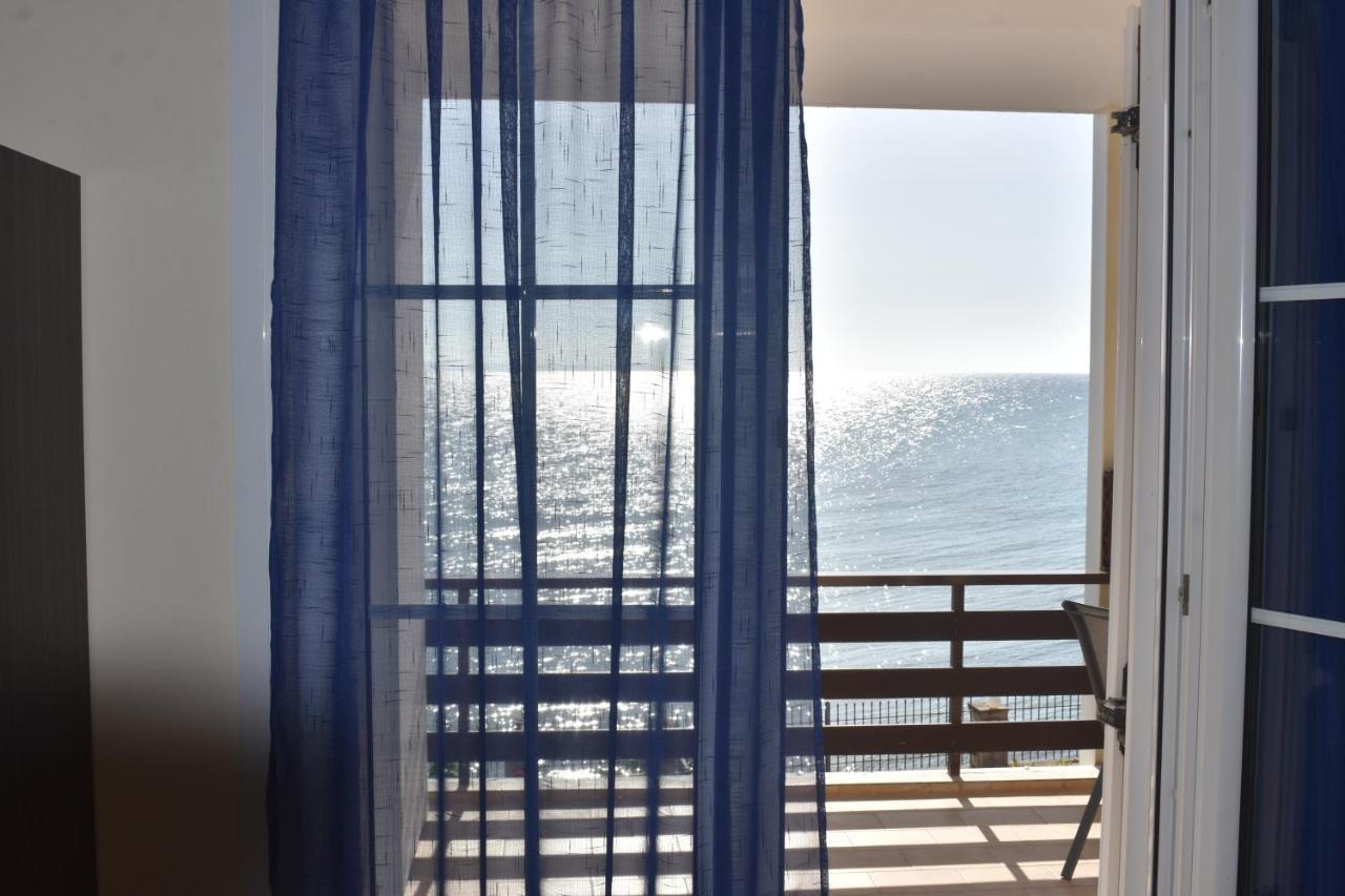 Paradiso Del Mare On The Beach By "Elite" Plános Exterior foto